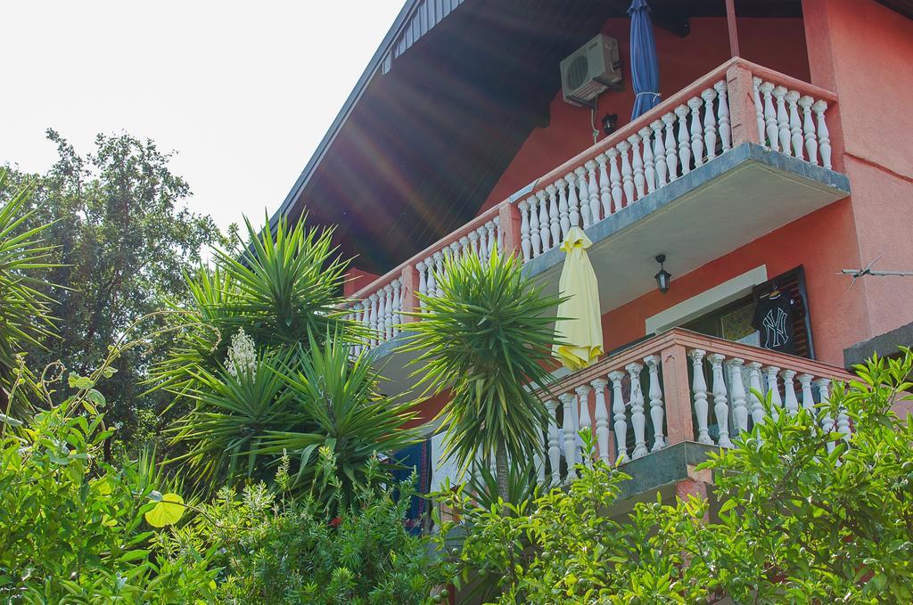 Apartments Mijuskovic Donji Morinj Εξωτερικό φωτογραφία